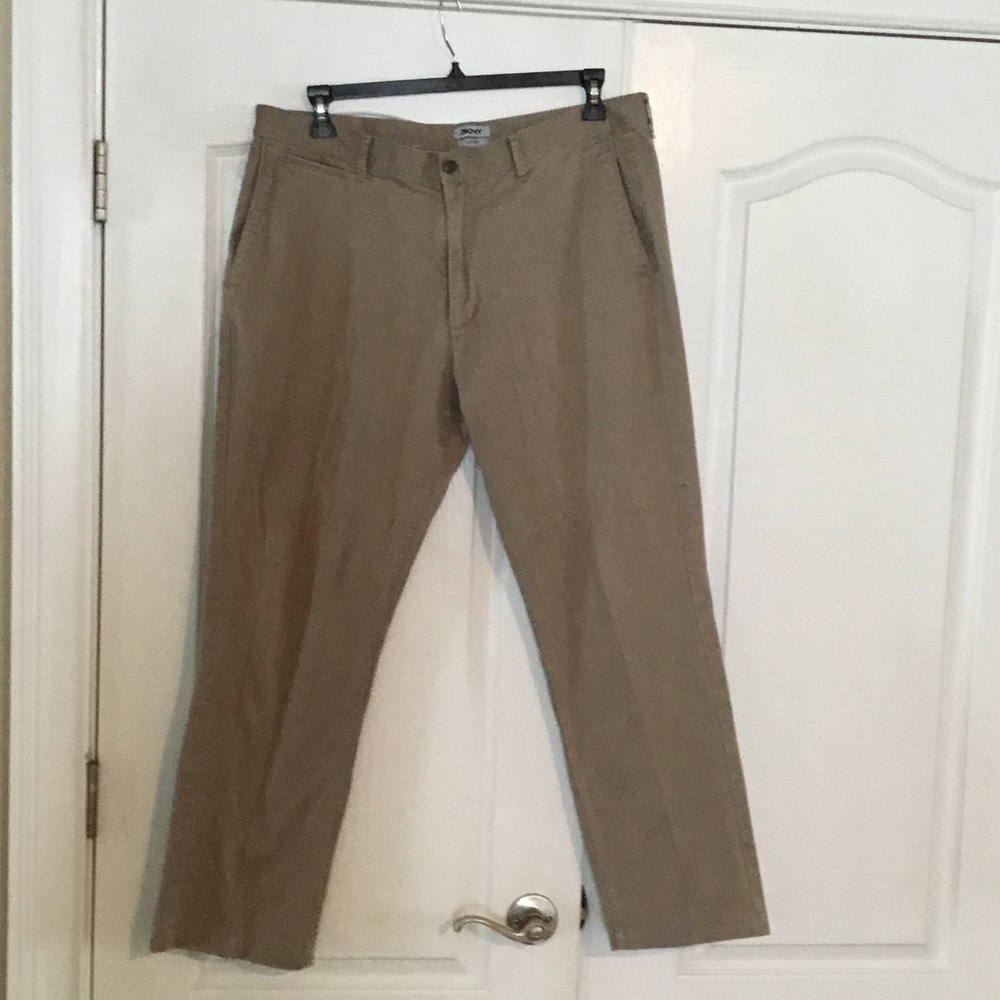DKNY Men's Khaki Straight-Leg Chinos